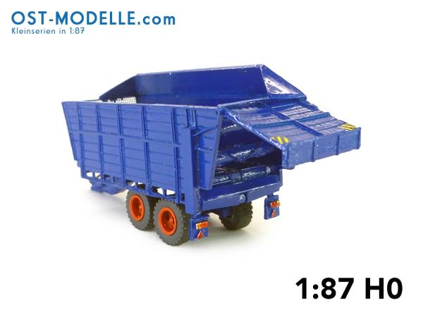 Fortschritt HTS90.04 T088 Schwerguthäckselaufbau F997 - mit Gleisbandfahrwerk dunkelblau rot